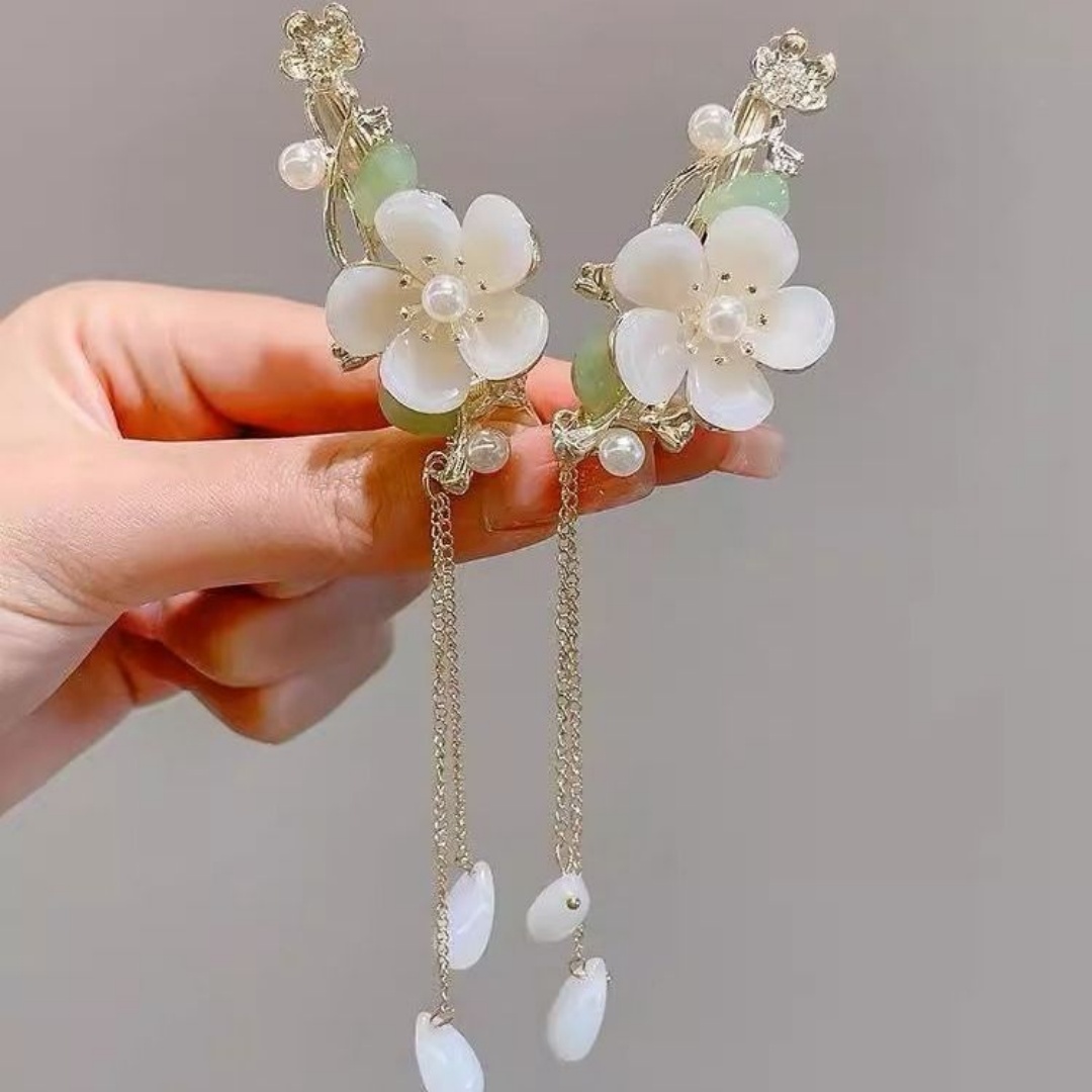 Ancient Style White Magnolia T - Tie Bar Clip incelemesi ve fiyatı